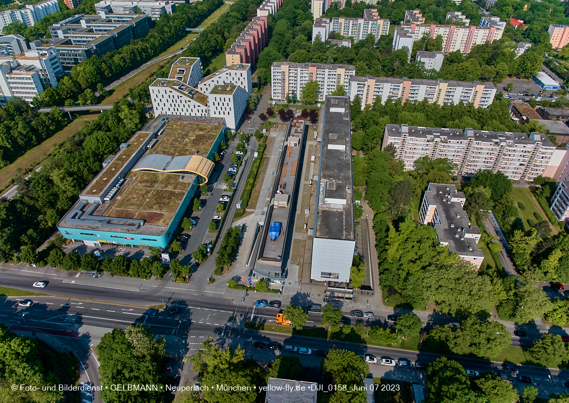 07.06.2023 - Neuperlachs neue Mitte mit PEP, Perlach Plaza, Share, Allianzversicherung und Wohnring